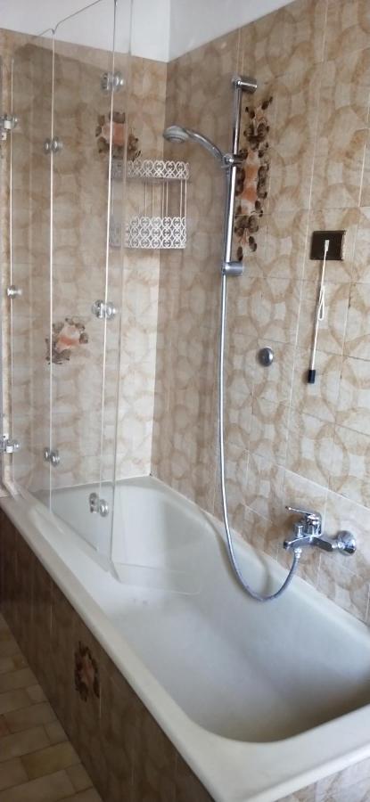 Da Terry Bed & Breakfast Верджате Екстер'єр фото